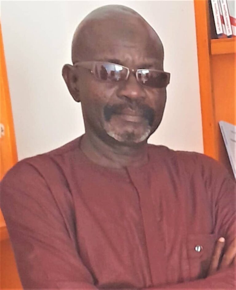 JE SUIS WALY NDOUR DIRECTEUR DES EDITIONS SEGUIMA. RARES SONT CEUX QUI PARMI VOUS ONT VU UNE IMAGE DE MOI. J'AI TOUJOURS PRÉFÉRÉ METTRE EN ÉVIDENCE NOS AUTEURS. SEGUIMA EST UNE MAISON D EDITION RÉSOLUMENT PANAFRICANISTE ET SOUVERAINISTE. NOUS AVONS MIS EN LUMIÈRE DES JEUNES ET DES PERSONNES ÂGÉES, HOMMES ET FEMMES DU BÉNIN, DU CAMEROUN DE CÔTE D'IVOIRE, DU GABON, DU NIGER, DU SENEGAL, DU TCAD, DU TOGO ETC. L'ANTHOLOGIE AFRICAINE DE LA NOUVELLE CONSTITUÉE DE 25 TEXTES DE RESSORTISSANTS DE 8 PAYS D' AFRIQUE A ETE OFFICIELLEMENT LANCÉE A RABAT AU MAROC. IL SERA DISTRIBUÉ SOUS PEU IN SHA ALLAH. QU IMPORTE SI FACEBOOK NOUS FERME SA PLATE-FORME, NOUS SERONS AILLEURS ( seguima-vision.com Youscribe, Instagram, Telegram et X ou Twitter)