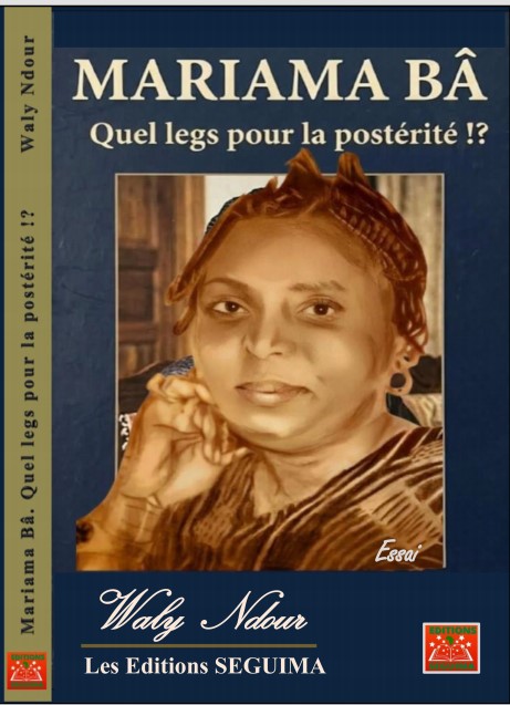 Tout d’abord, je tiens à signaler que mon propos portera essentiellement sur Une si longue lettre, un texte que je trouve assez représentatif de la pensée de Mariama Bâ. C’est avec une fervente motivation, non sans quelque appréhension que j’entreprends de réagir à cette lettre émise il y a quarante-six ans. Cette missive, quoiqu’adressée à une personne nommément désignée (Aïssatou) est destinée à l’humanité entière. Je l’ai reçue, lue et bien lue. La littérature africaine a connu des titres glorieux mais rares sont les publications qui ont atteint le seuil de popularité de Une si longue lettre. Son auteure Mariama Bâ bénéficie d’une haute considération dans les milieux littéraires africains et dans une bonne partie du reste du monde. L’œuvre en question est enseignée dans nos écoles, nos enfants en sont studieusement imprégnés. Son impact sur la pensée et la conduite des femmes africaines instruites en français est impressionnant. Mais ce livre, a-t-il déjà fait l’objet d’une analyse critique qui en montre, à côté des aspects positifs, les failles et les défauts ? Ou bien doit-on se contenter, simplement d’en vanter les mérites, suivant en cela des critiques occidentaux particulièrement intéressés par cette oeuvre ? A mon avis, un livre comme Une si longue lettre mérite un regard trainant et appuyé…